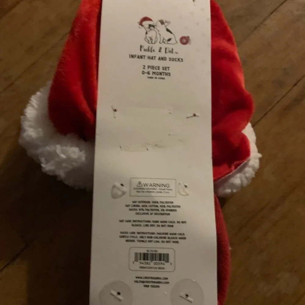 Pickle & Dot infant santa hat and booties